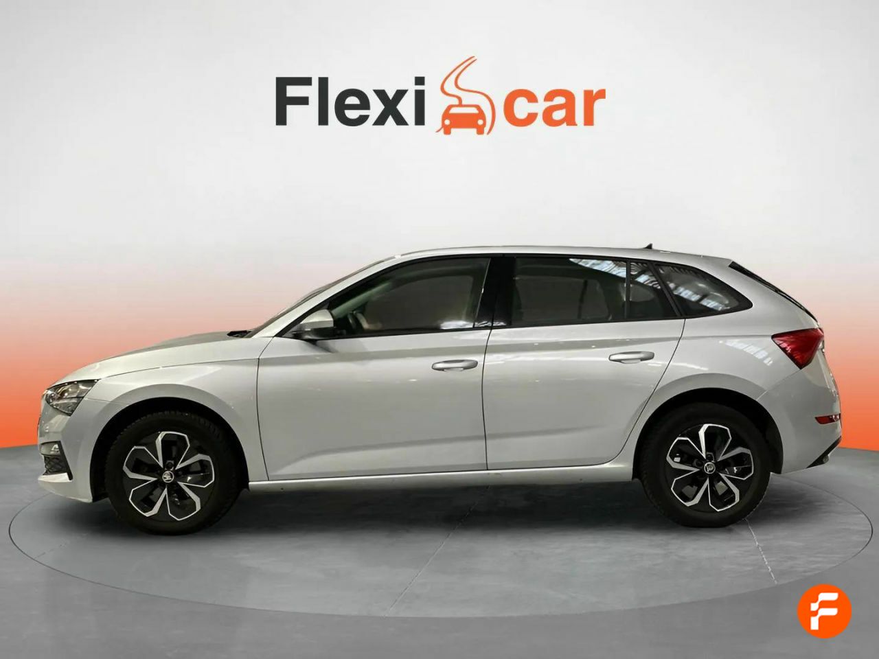 Foto Skoda Scala 4
