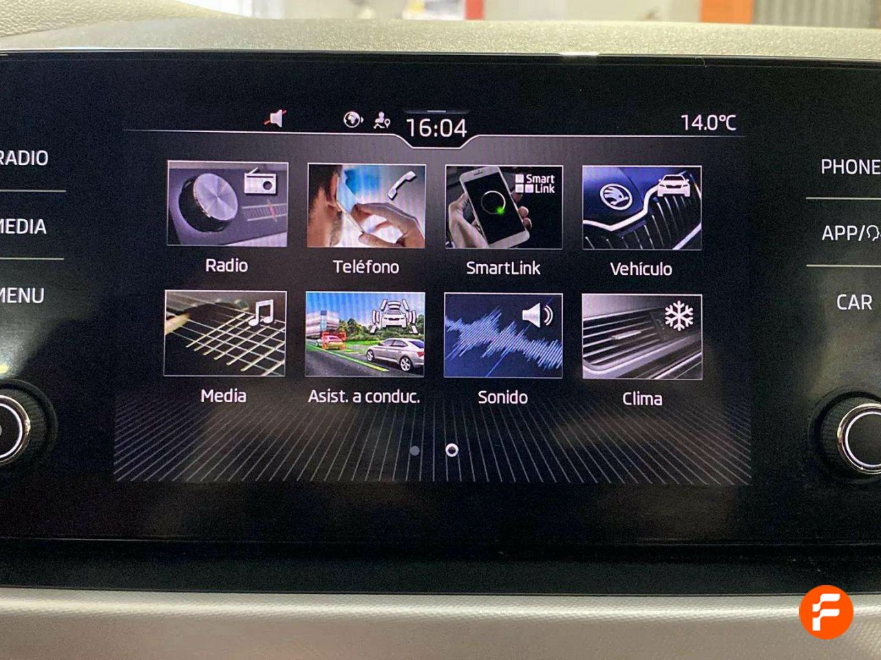 Foto Skoda Scala 25