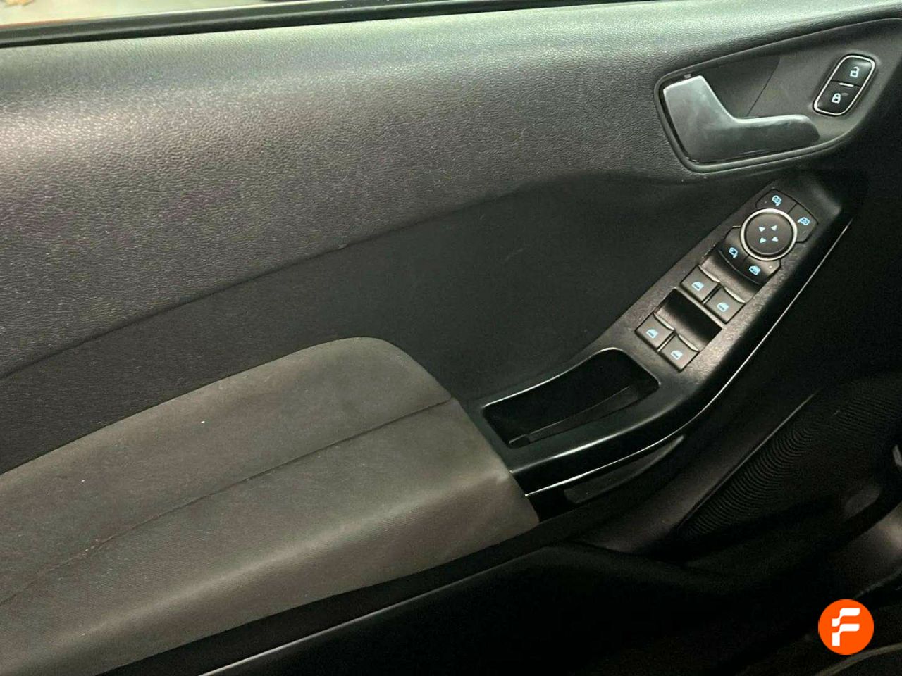 Foto Ford Fiesta 13