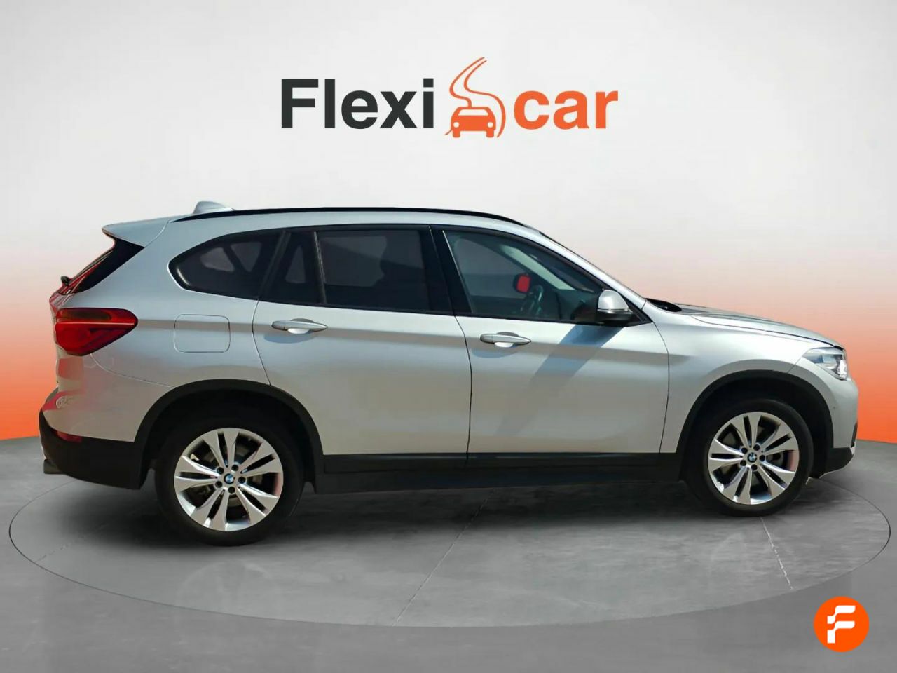 Foto BMW X1 9