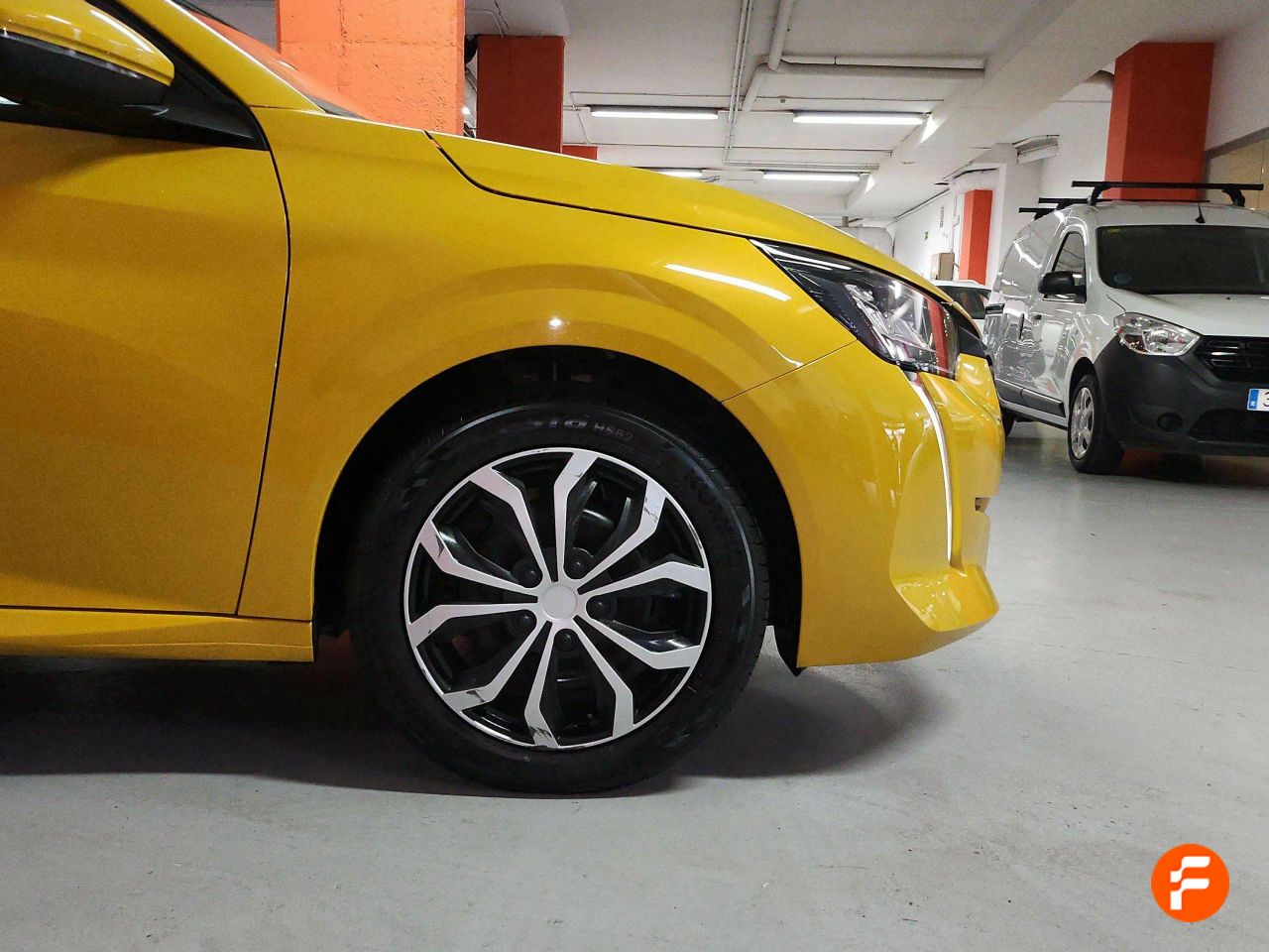 Foto Peugeot 208 11
