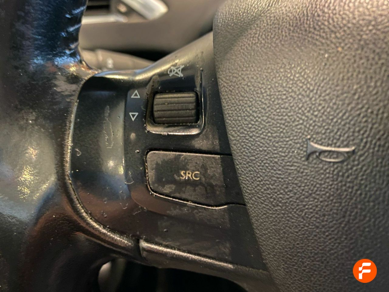 Foto Peugeot 2008 12