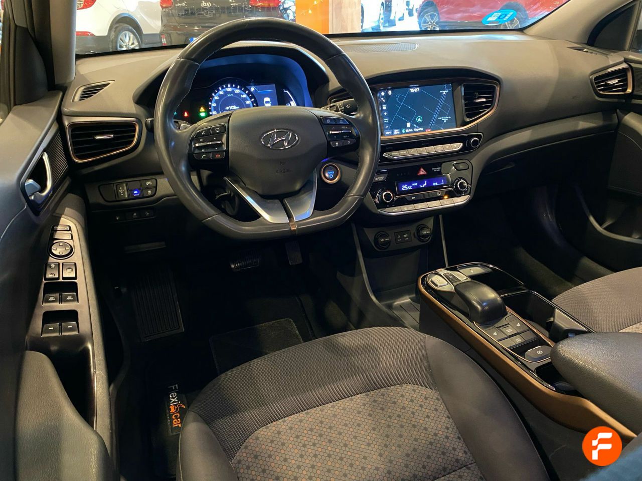 Foto Hyundai IONIQ 28