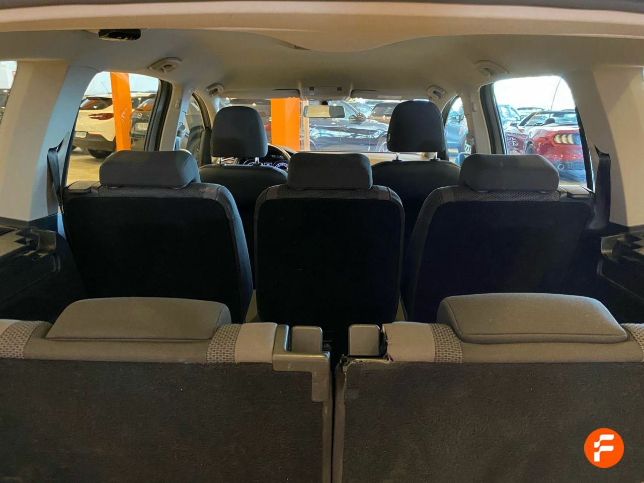 Foto Volkswagen Touran 27