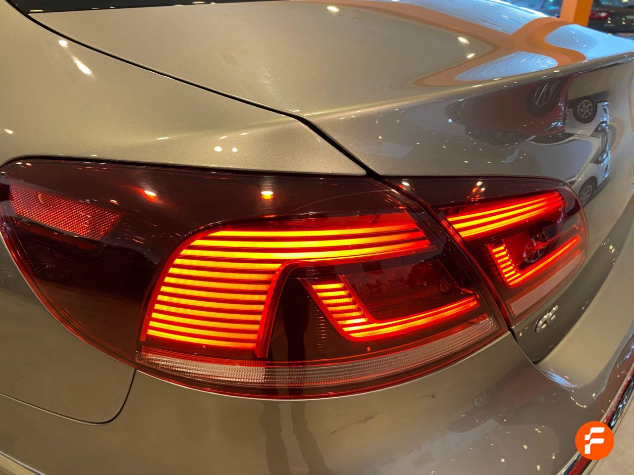 Foto Volkswagen CC 40