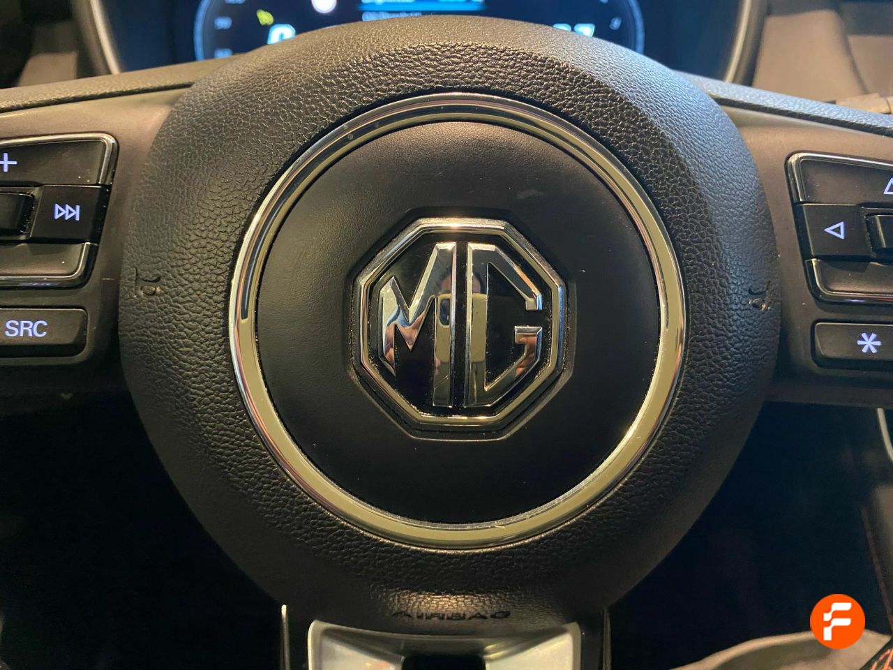 Foto MG HS 14