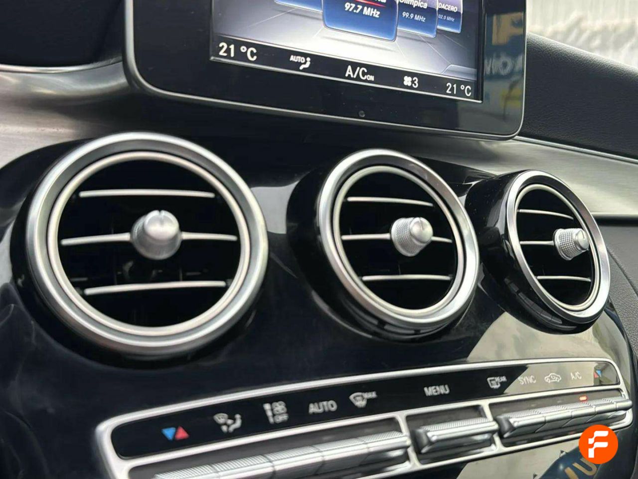 Foto Mercedes-Benz Clase C 21