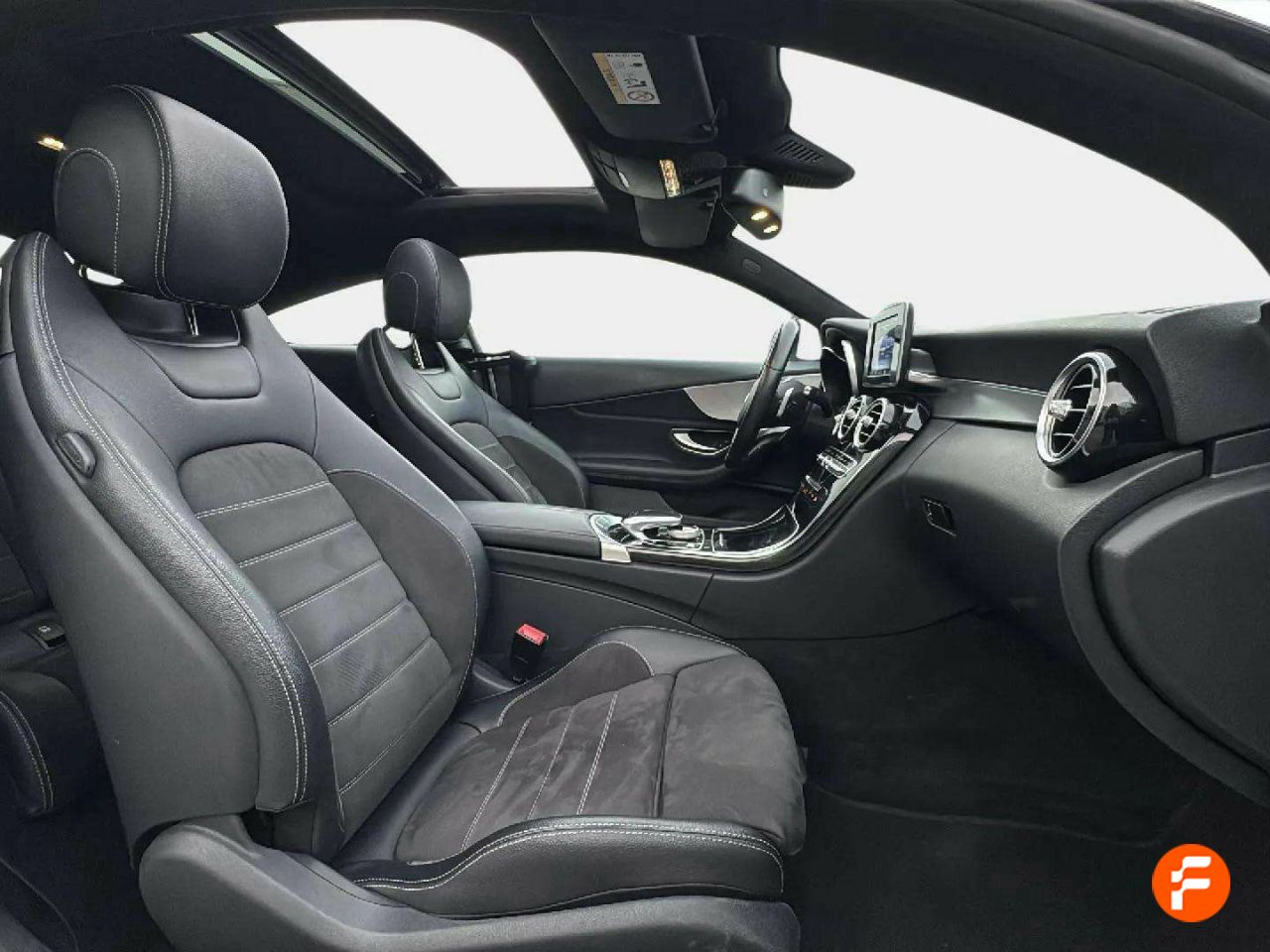 Foto Mercedes-Benz Clase C 25