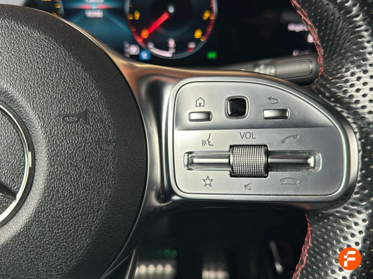 Foto Mercedes-Benz Clase CLA 13