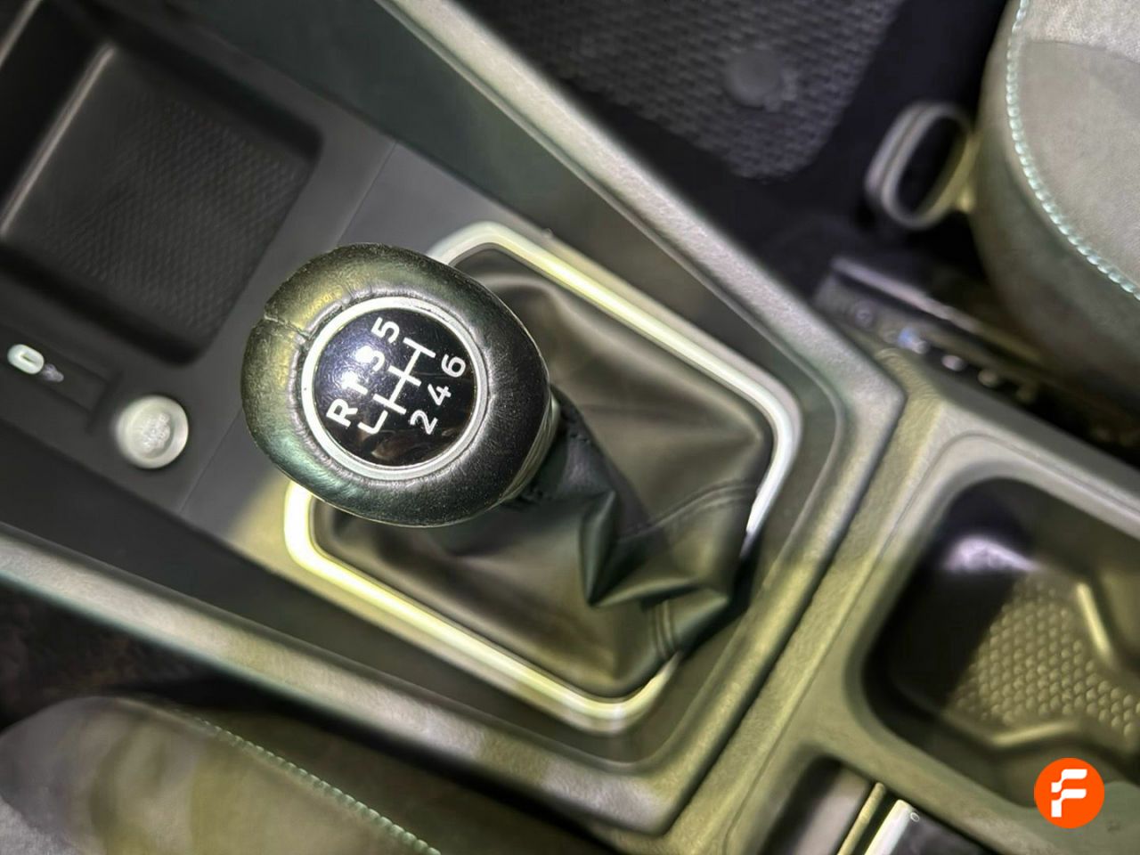 Foto Ford Tourneo Connect 17