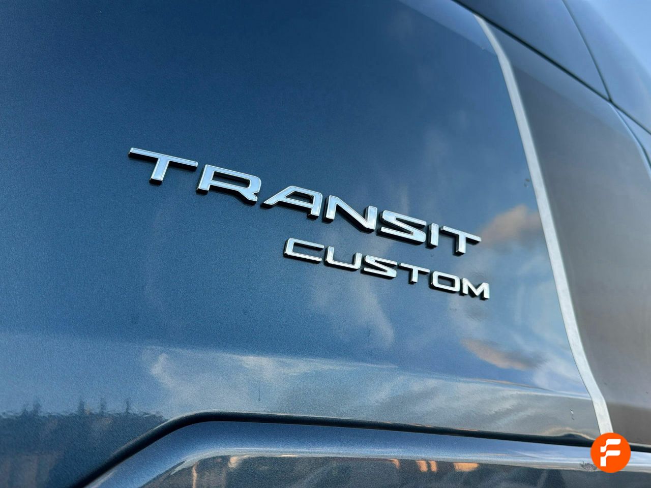 Foto Ford Tourneo Custom 26