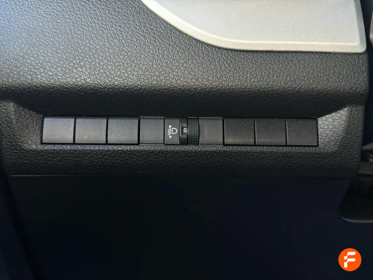 Foto Peugeot Traveller 11