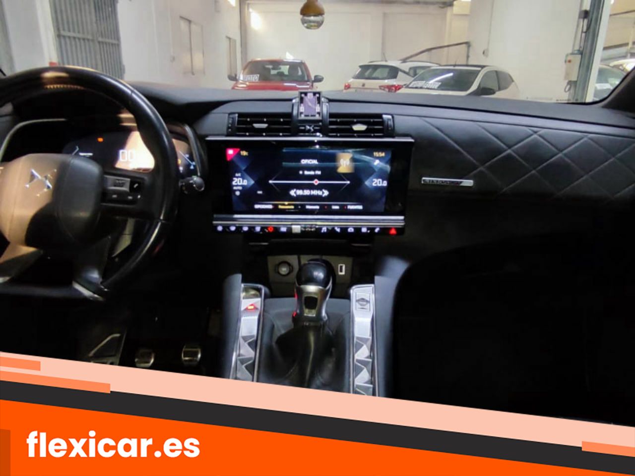 Foto DS Automobiles DS 7 9