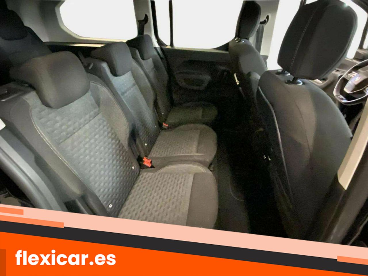 Foto Peugeot Rifter 17