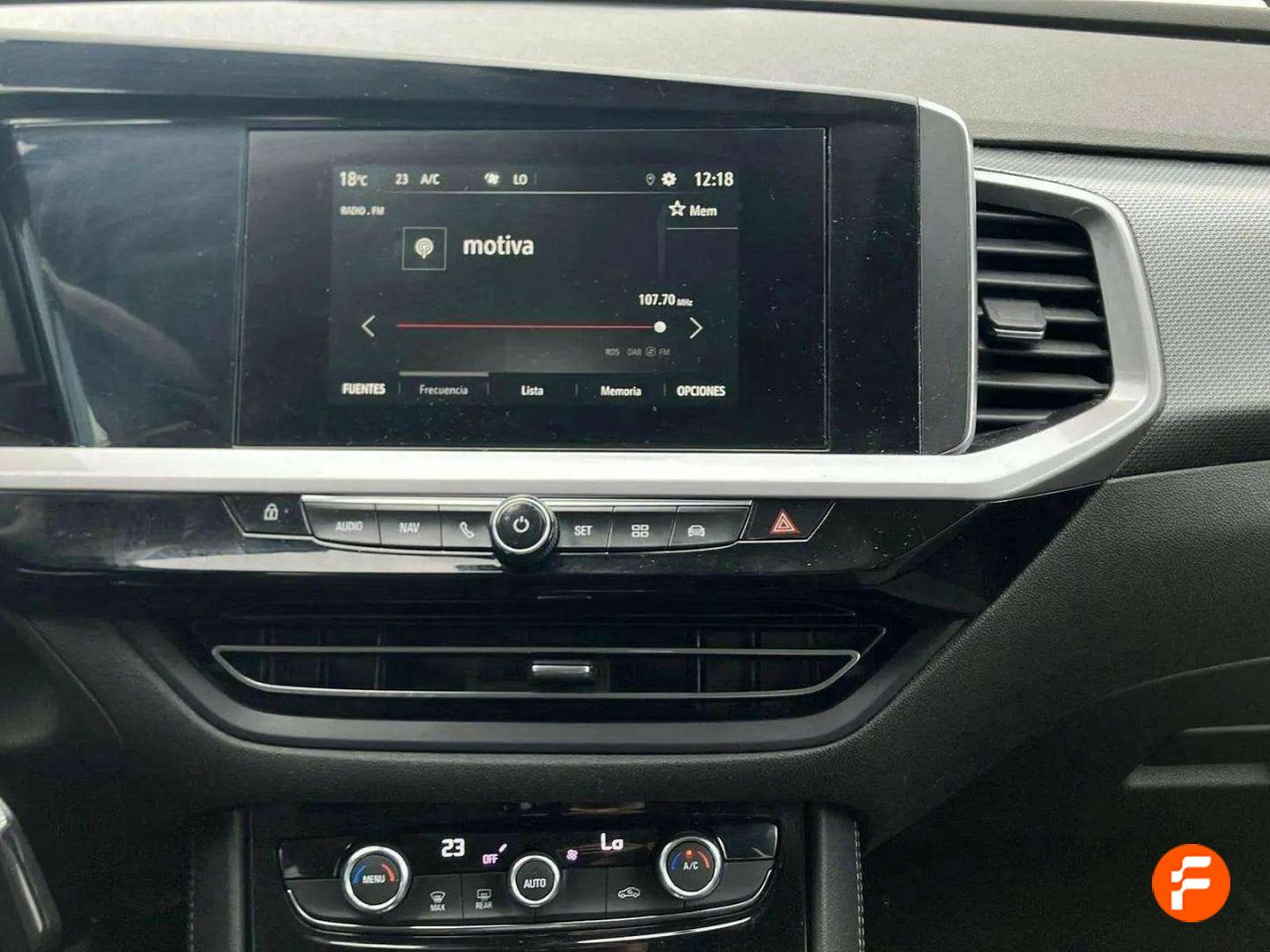 Foto Opel Grandland X 13