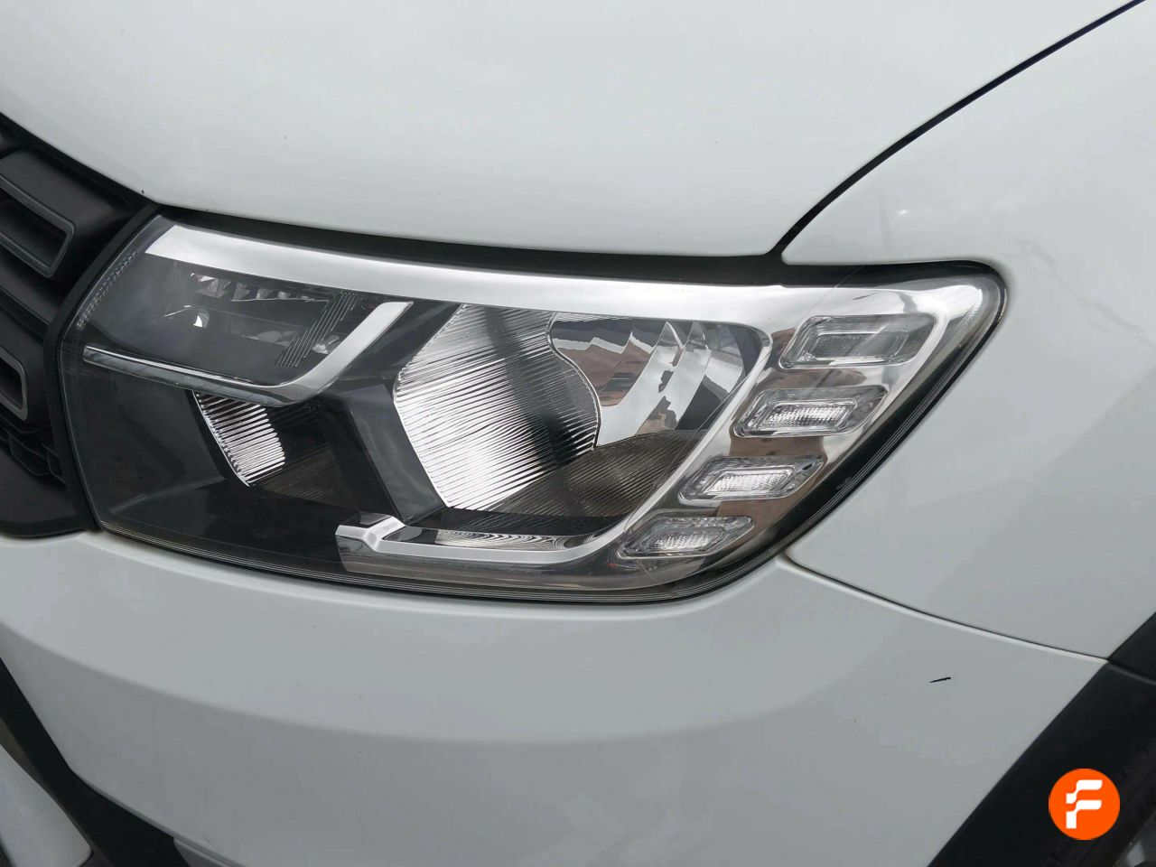 Foto Dacia Sandero 10