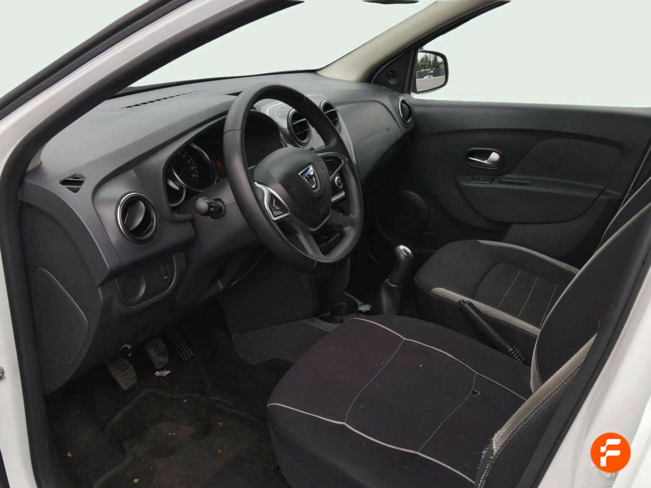 Foto Dacia Sandero 17