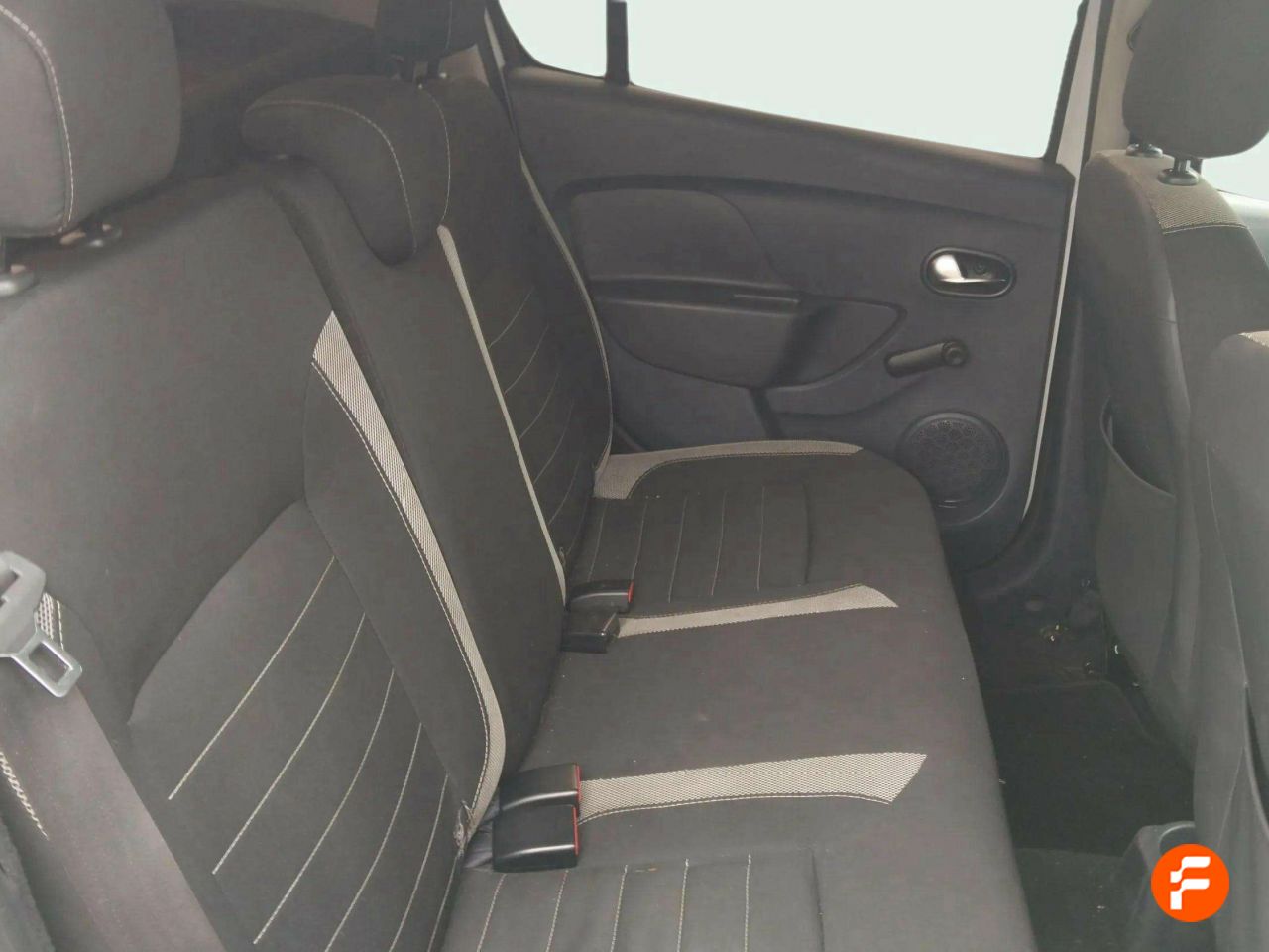 Foto Dacia Sandero 19