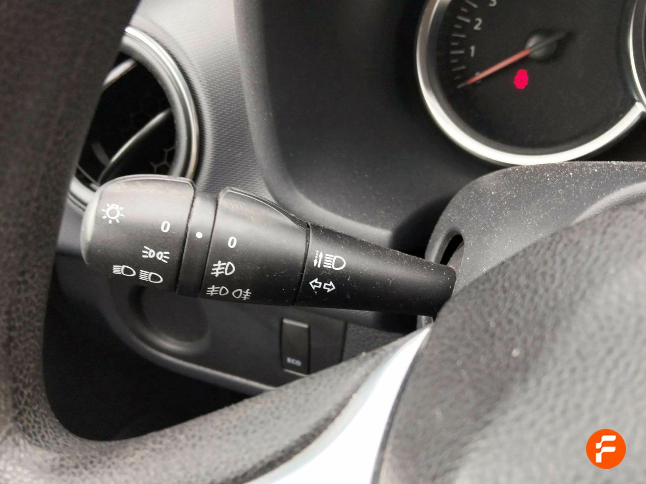 Foto Dacia Sandero 30