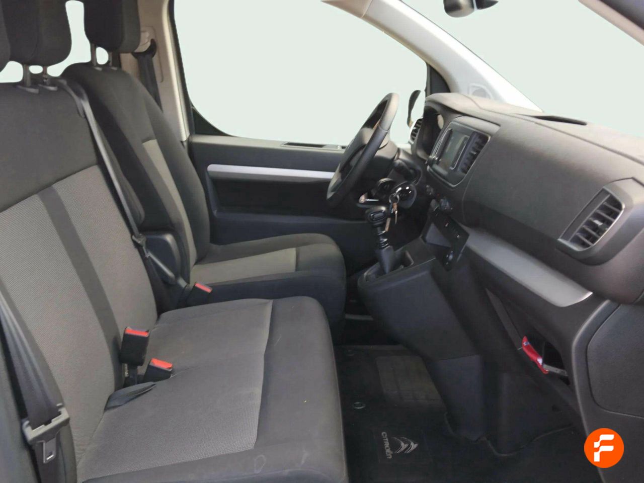Foto Citroën Spacetourer 17