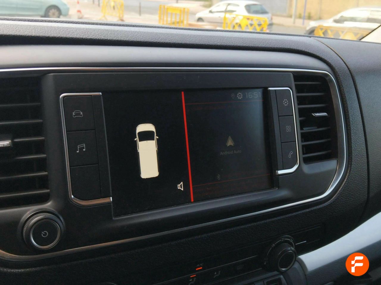 Foto Citroën Spacetourer 27