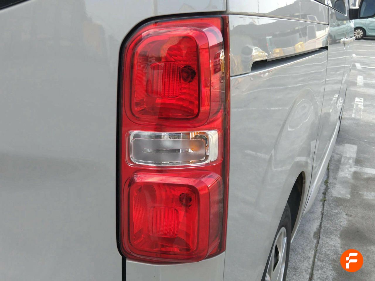 Foto Citroën Spacetourer 33