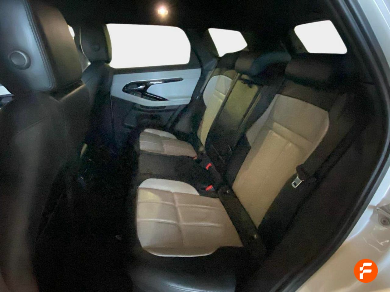 Foto Land-Rover Range Rover Evoque 12