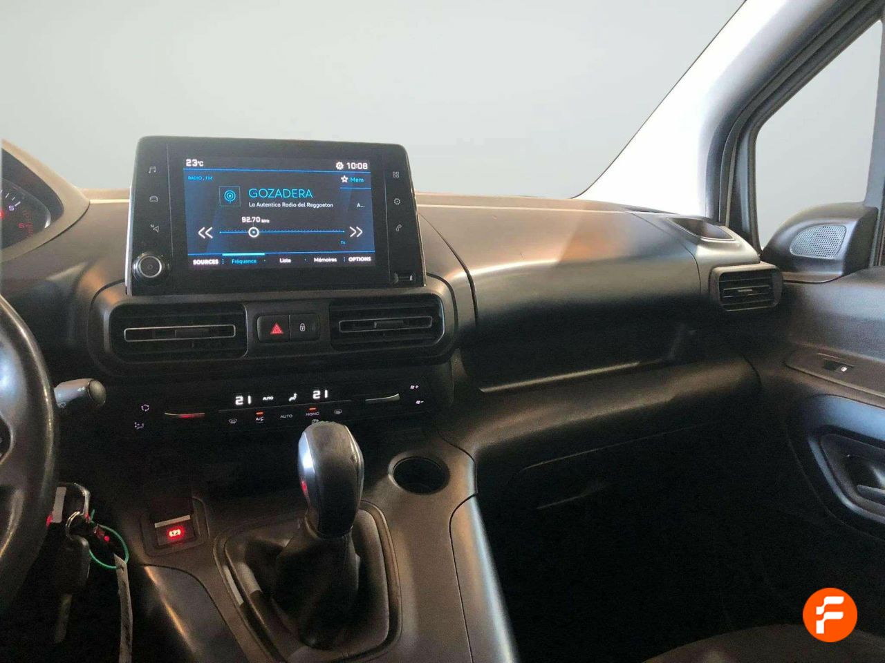 Foto Peugeot Rifter 10