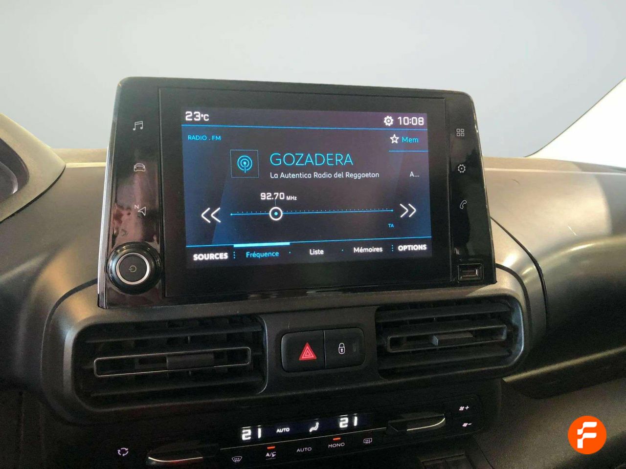 Foto Peugeot Rifter 13