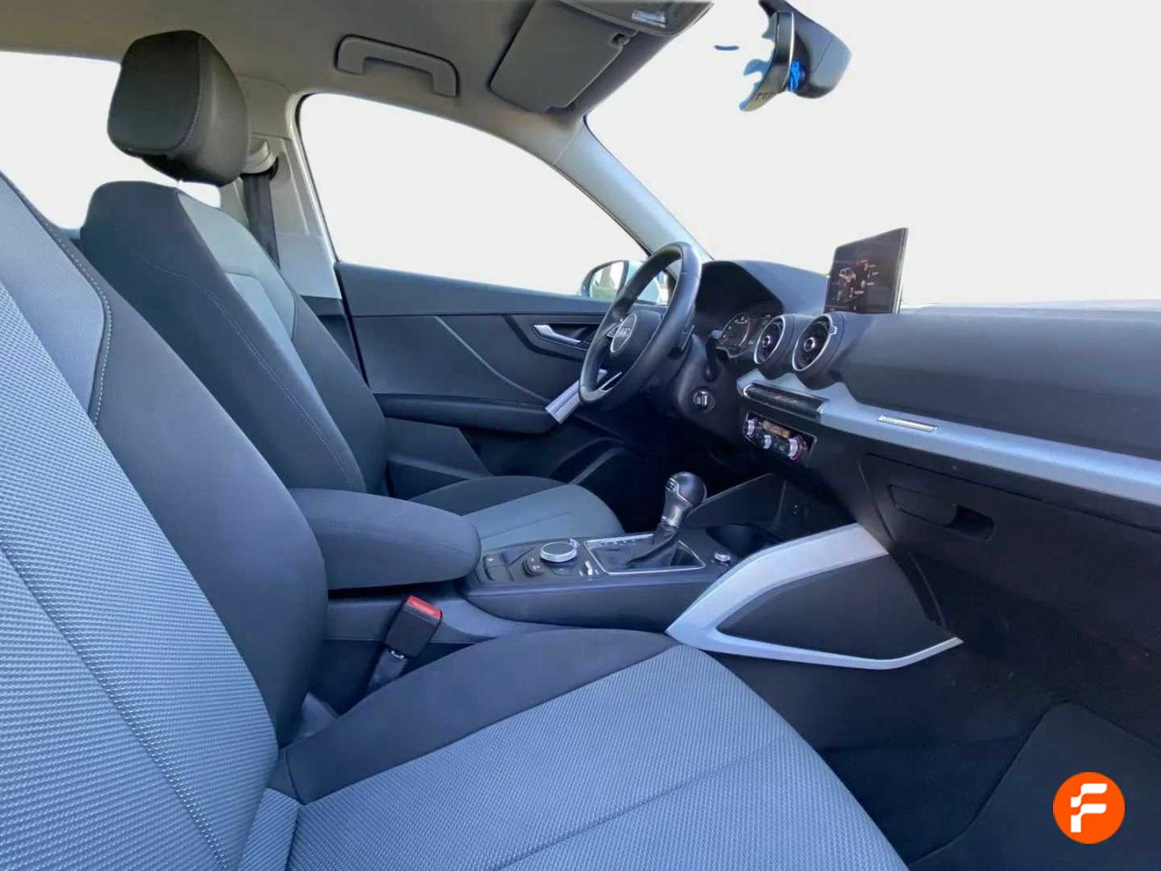 Foto Audi Q2 14
