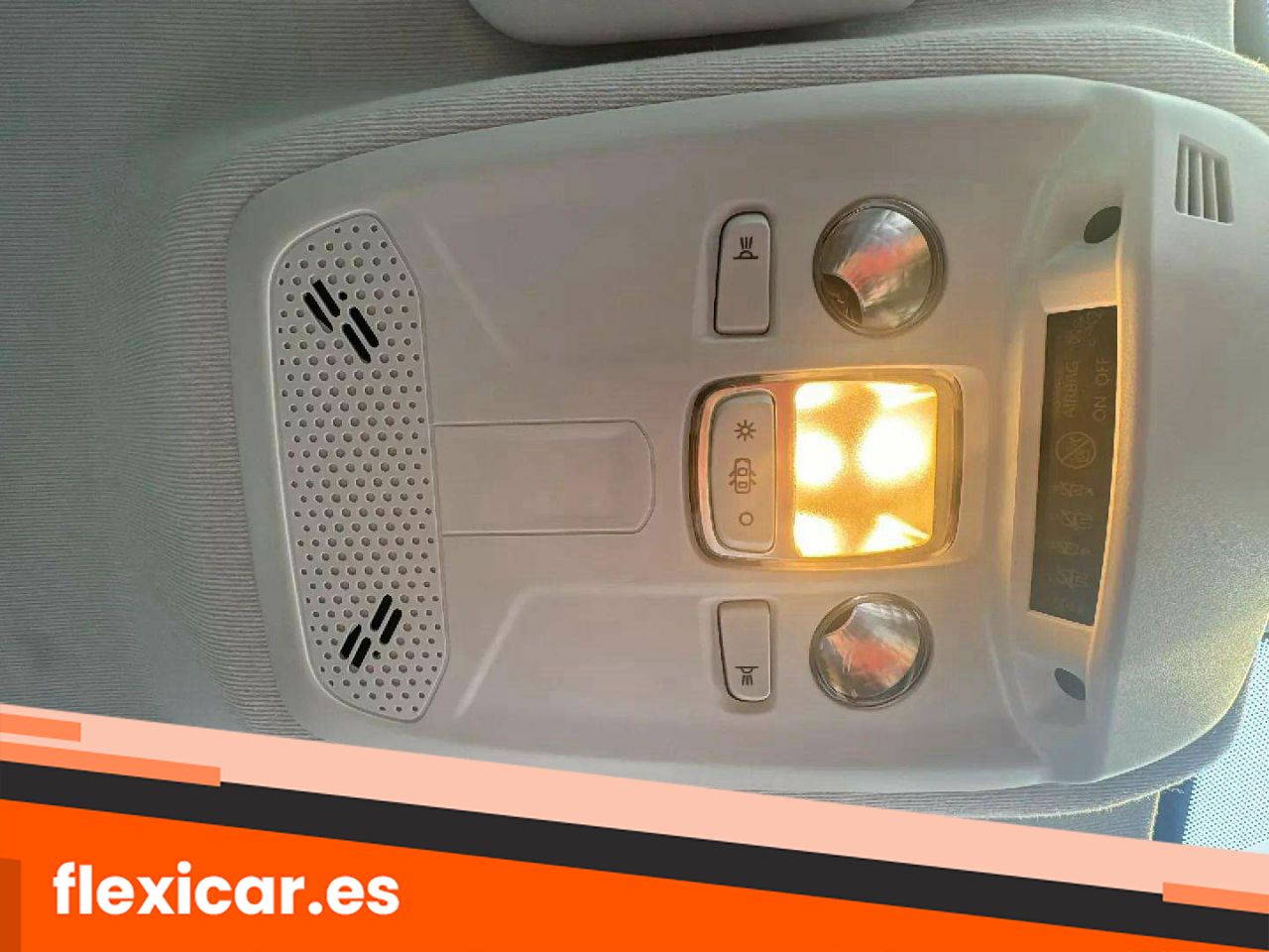 Foto Peugeot 208 32