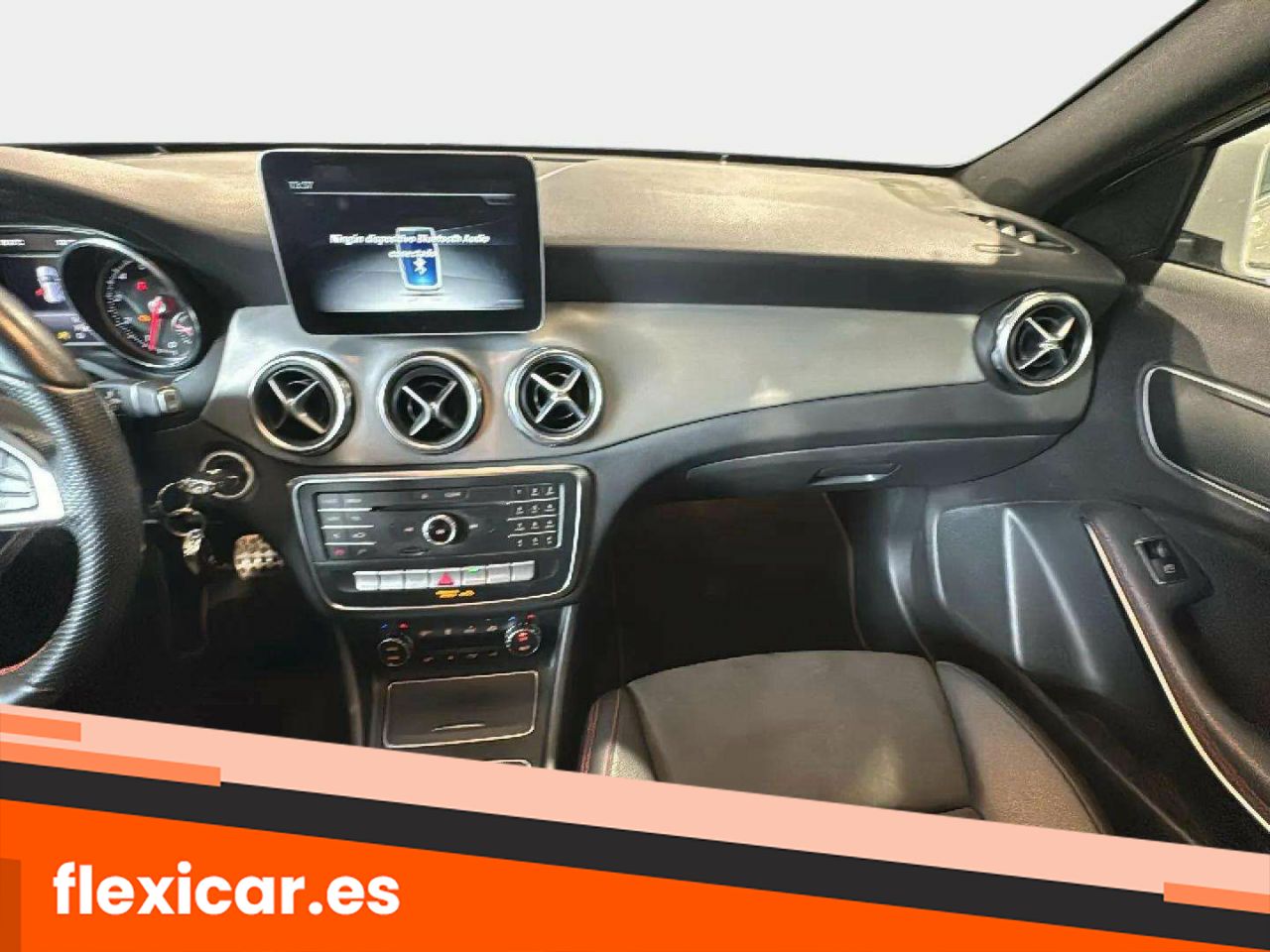 Foto Mercedes-Benz Clase GLA 11