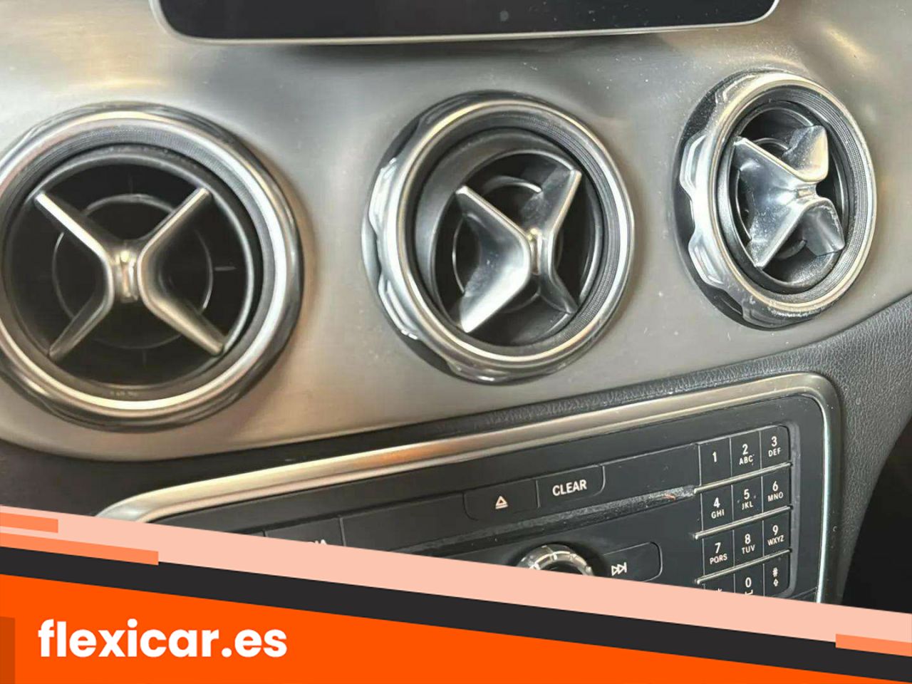 Foto Mercedes-Benz Clase GLA 25