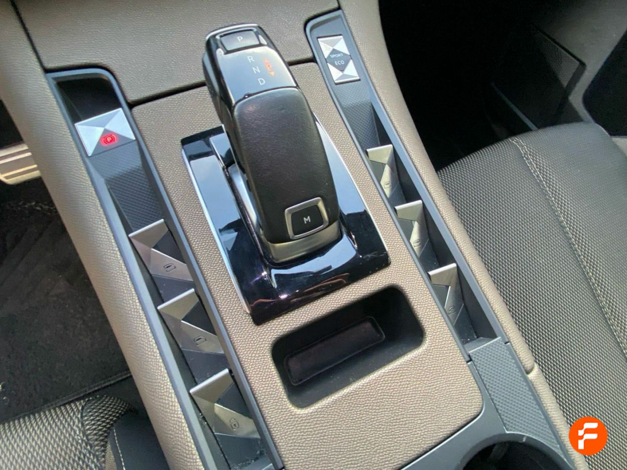 Foto DS Automobiles DS 7 14