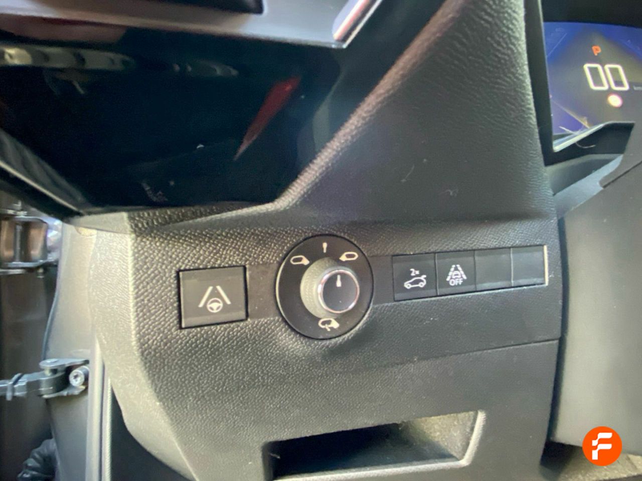 Foto DS Automobiles DS 7 15