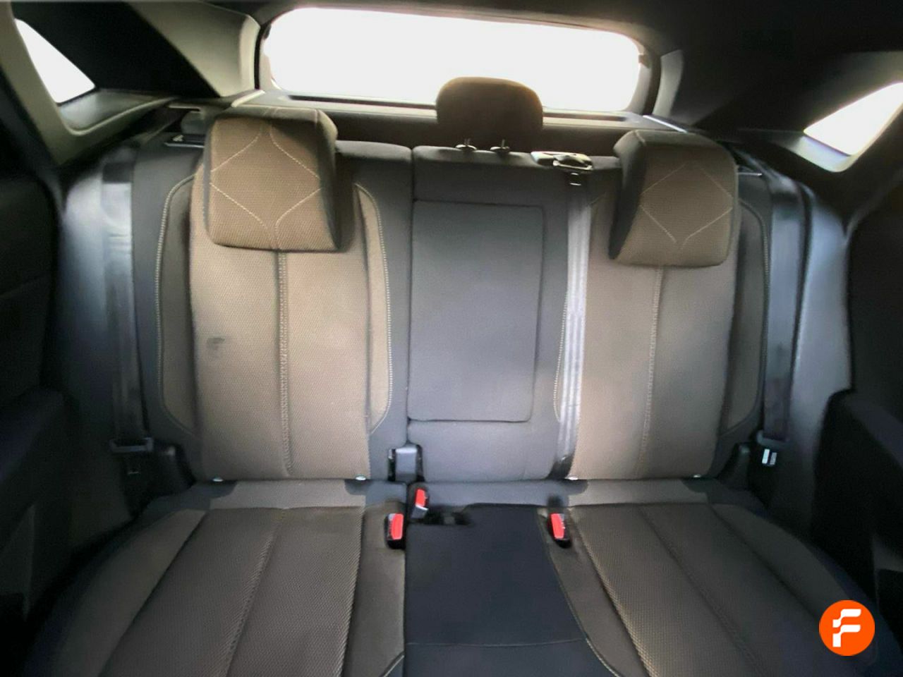 Foto DS Automobiles DS 7 18