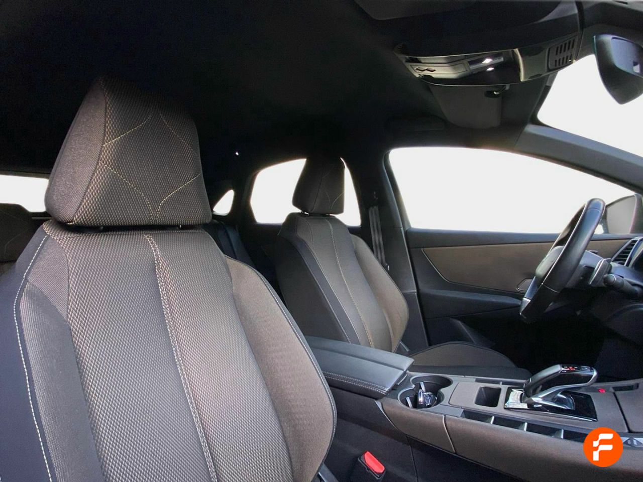 Foto DS Automobiles DS 7 27
