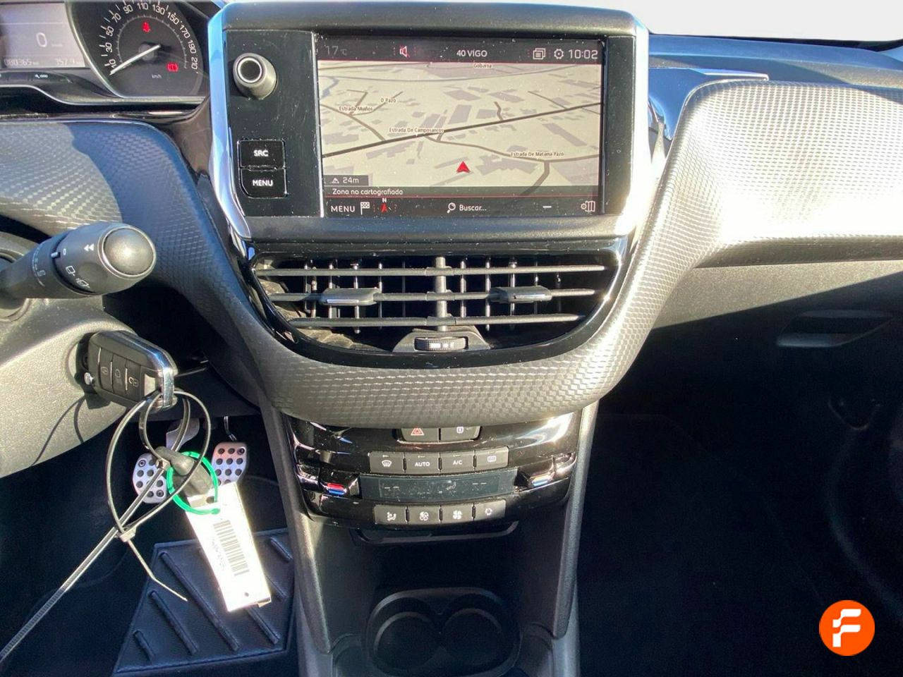 Foto Peugeot 208 12