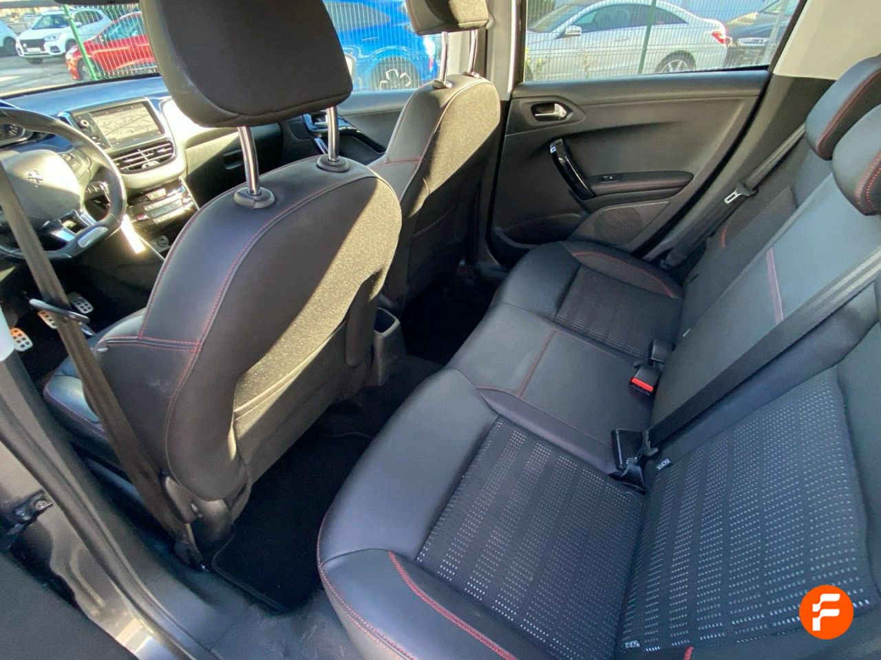 Foto Peugeot 208 20