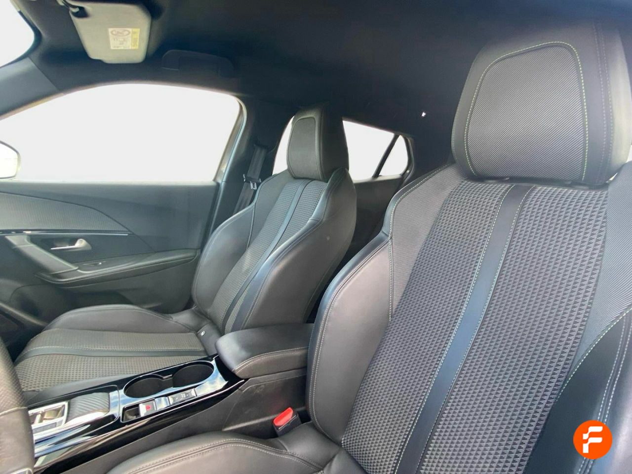 Foto Peugeot 2008 18
