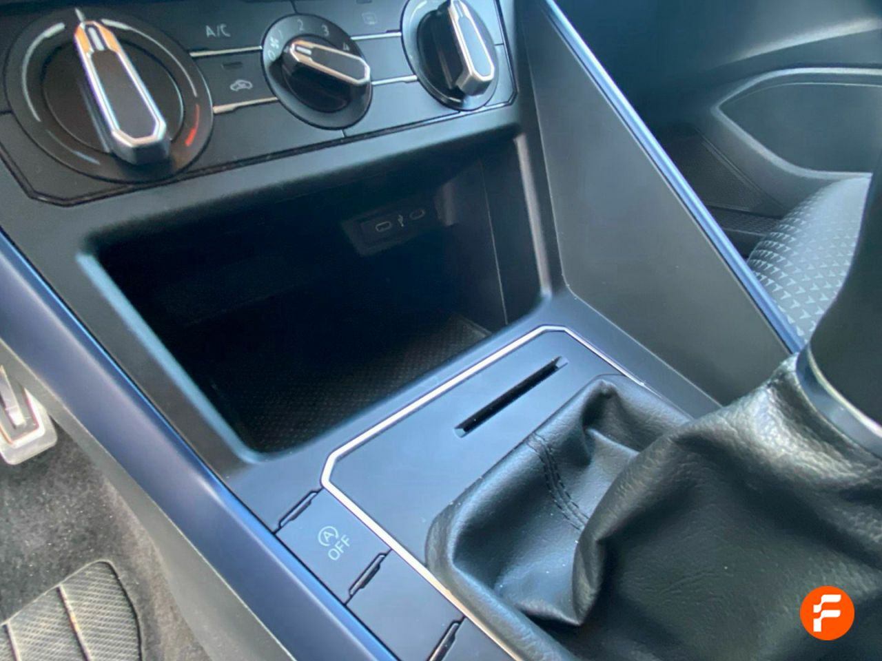 Foto Volkswagen Polo 14