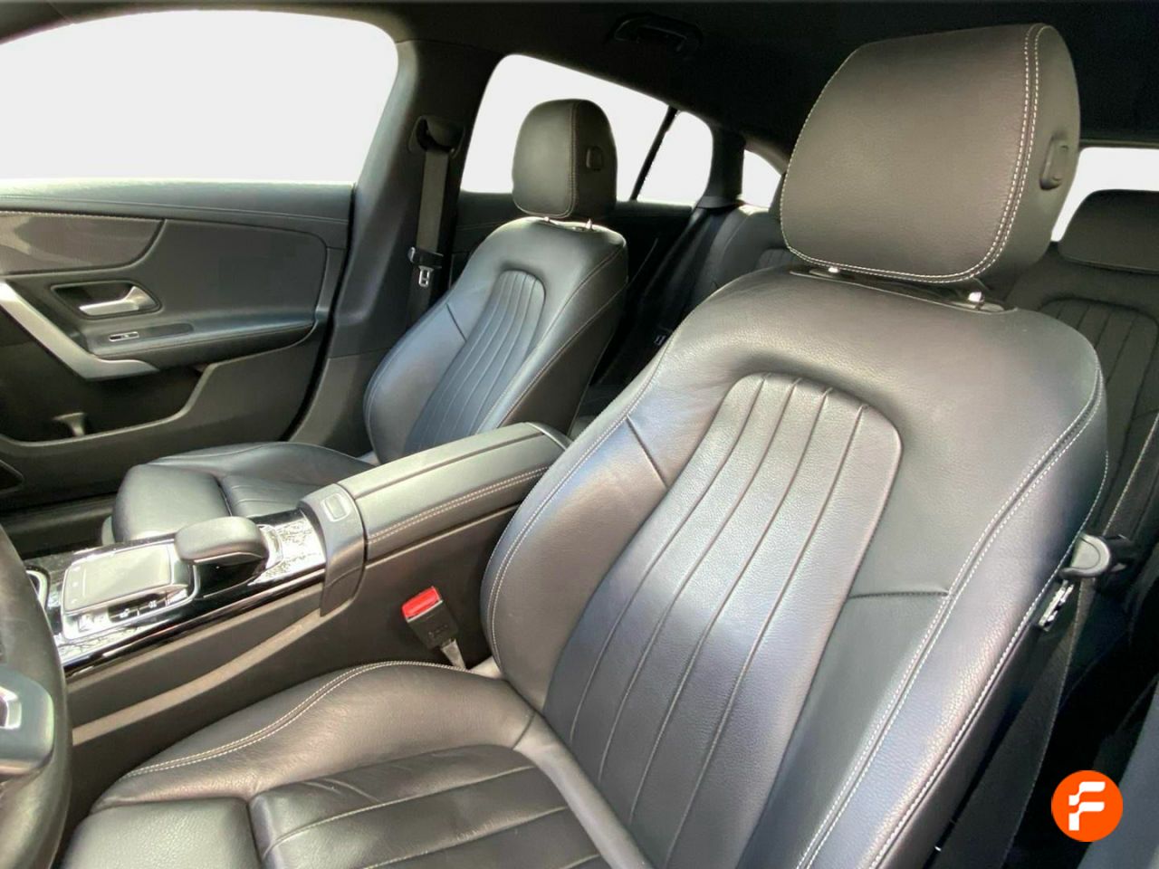 Foto Mercedes-Benz Clase CLA 15