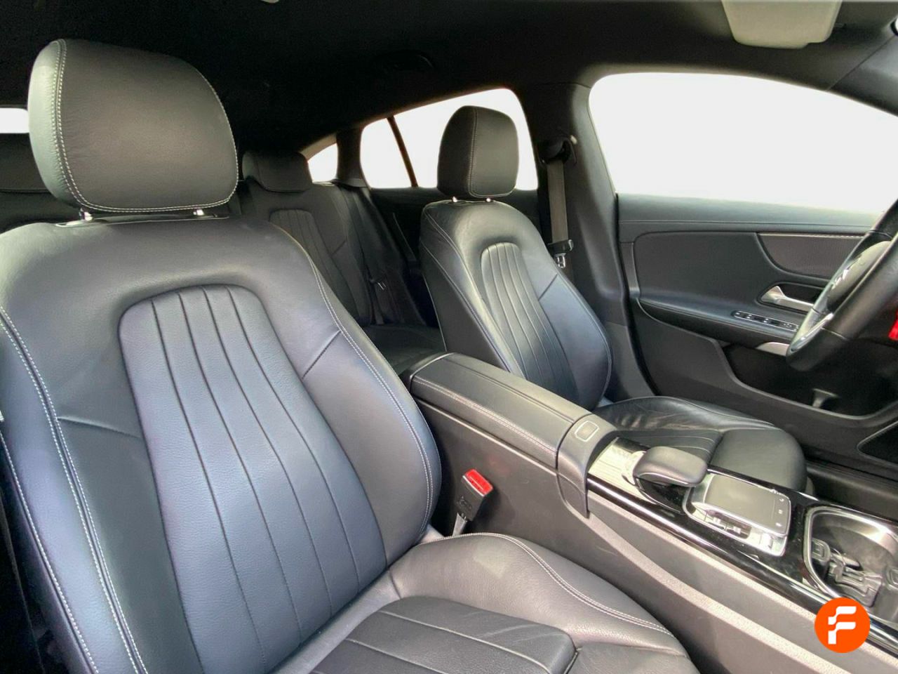 Foto Mercedes-Benz Clase CLA 16