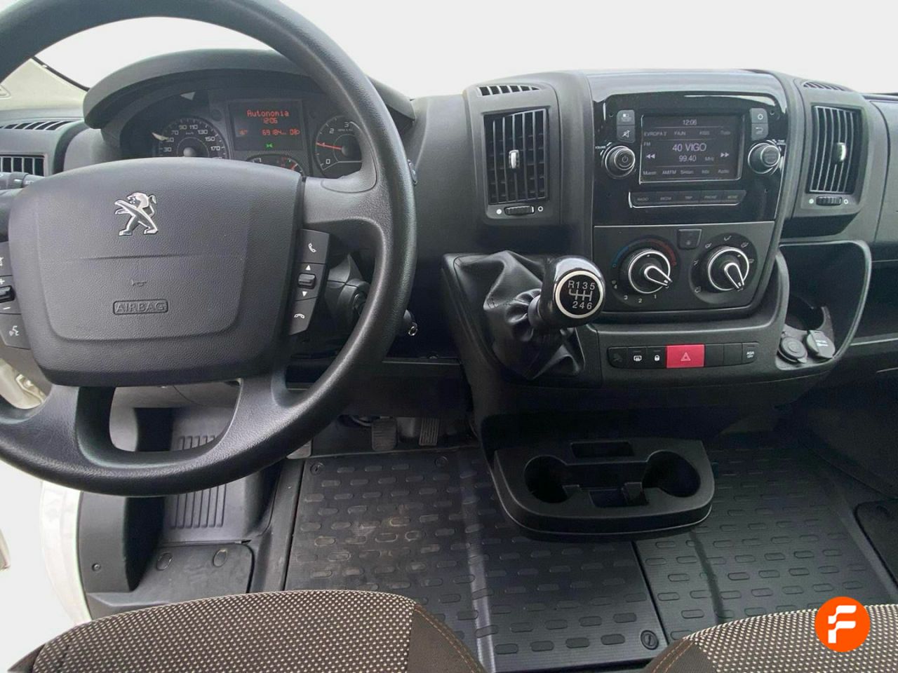 Foto Peugeot Boxer 11