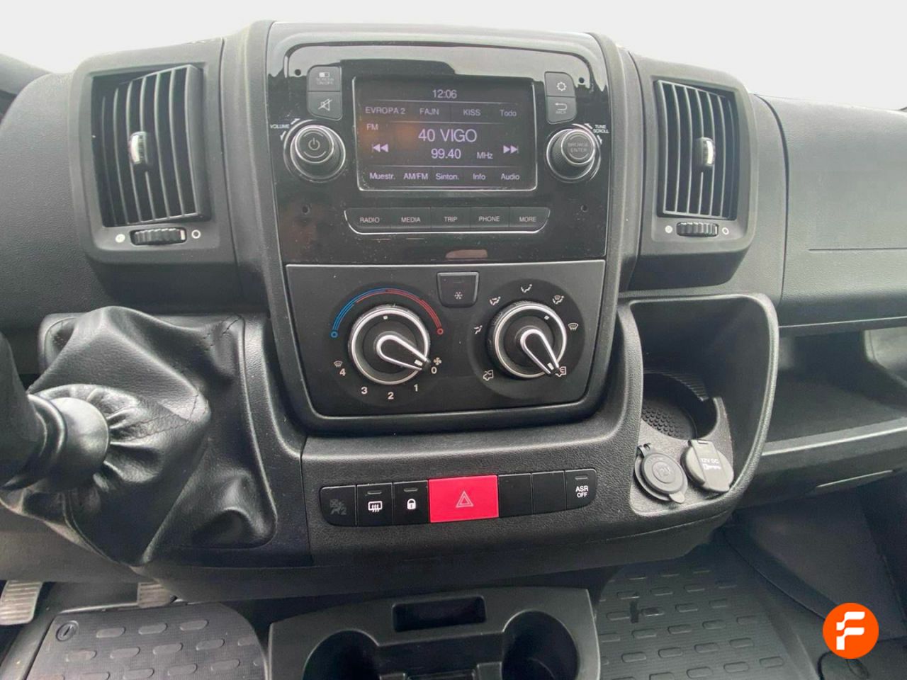 Foto Peugeot Boxer 14