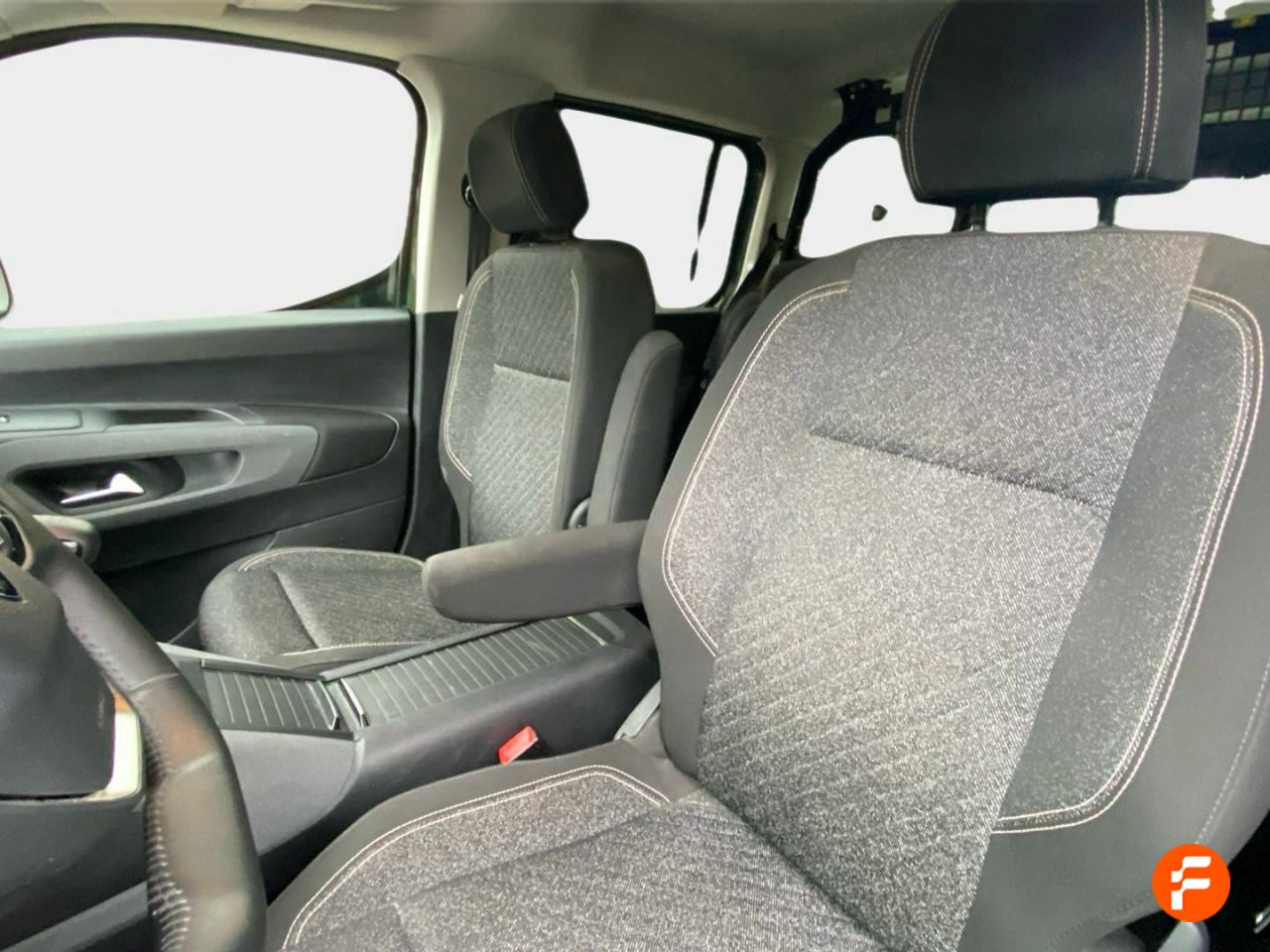 Foto Peugeot Rifter 16