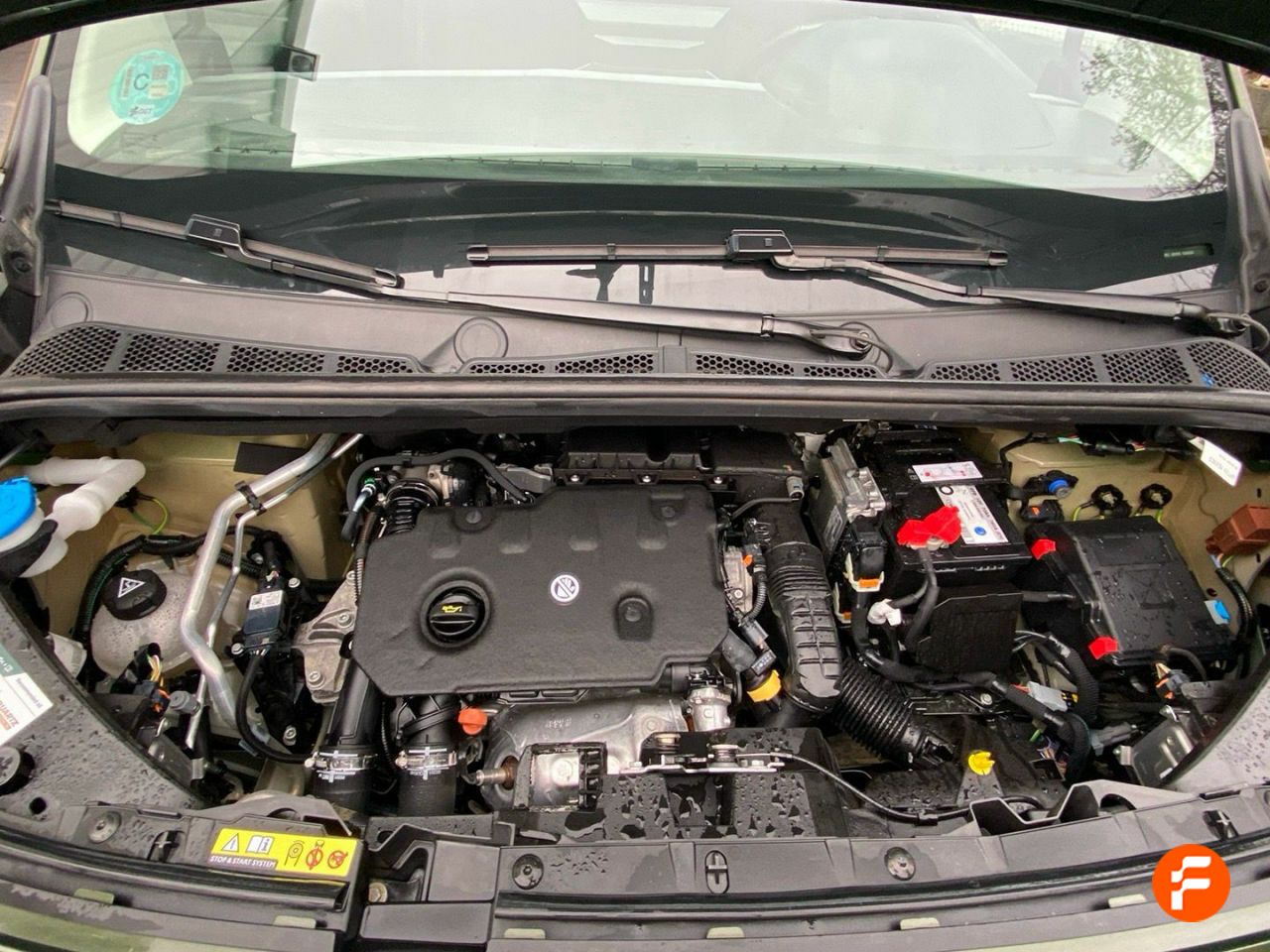 Foto Peugeot Rifter 24