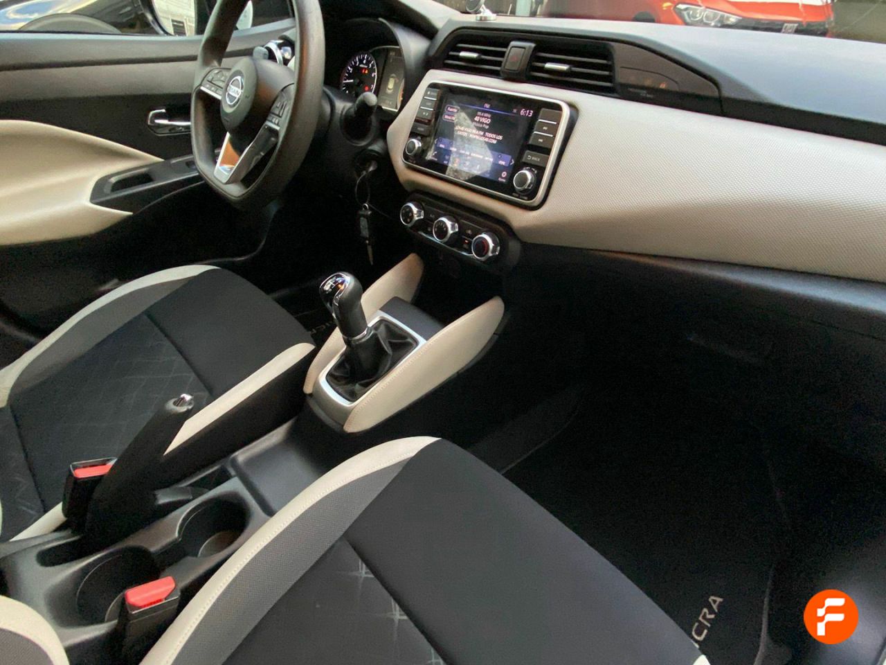 Foto Nissan Micra 14