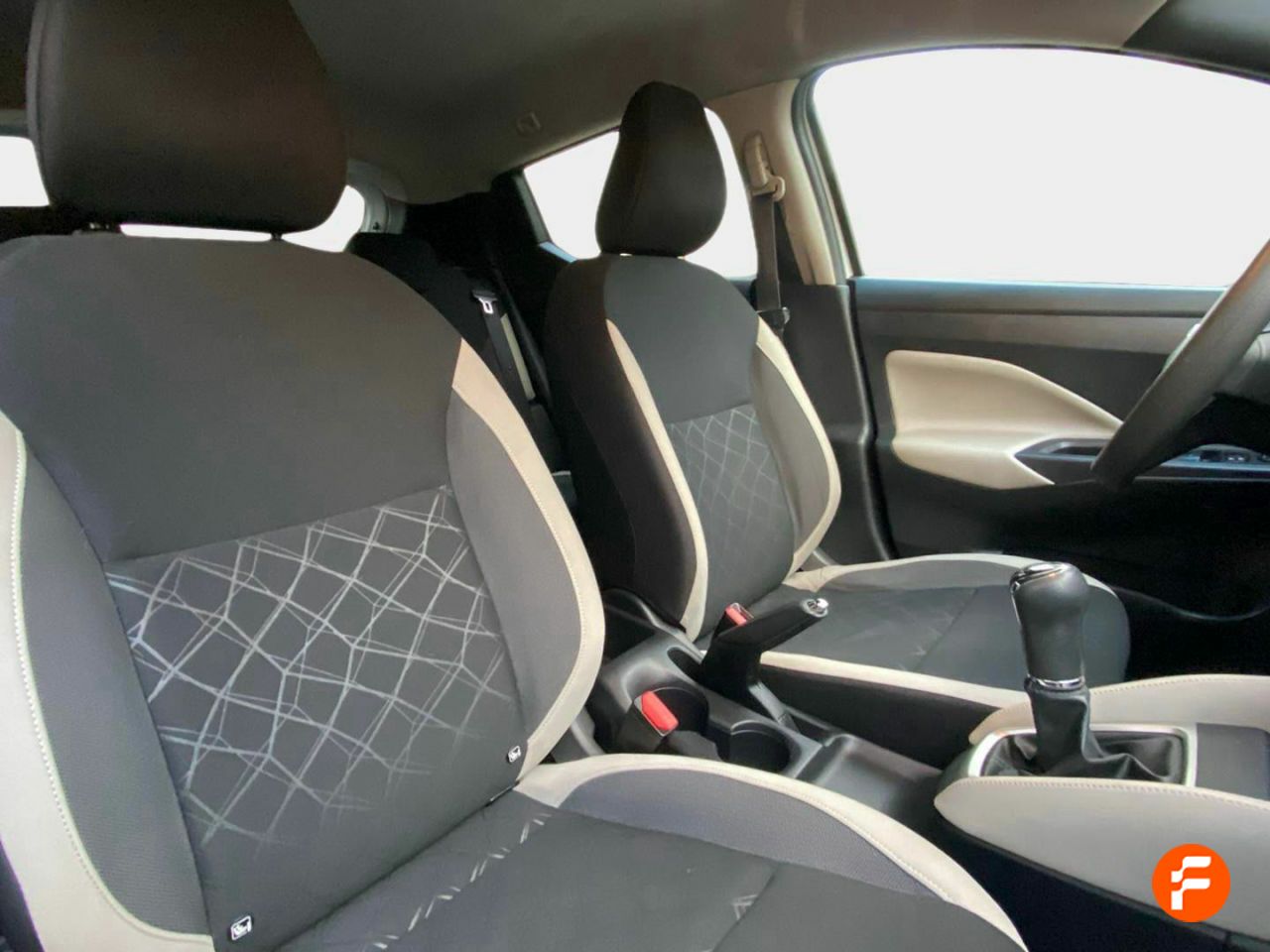 Foto Nissan Micra 18