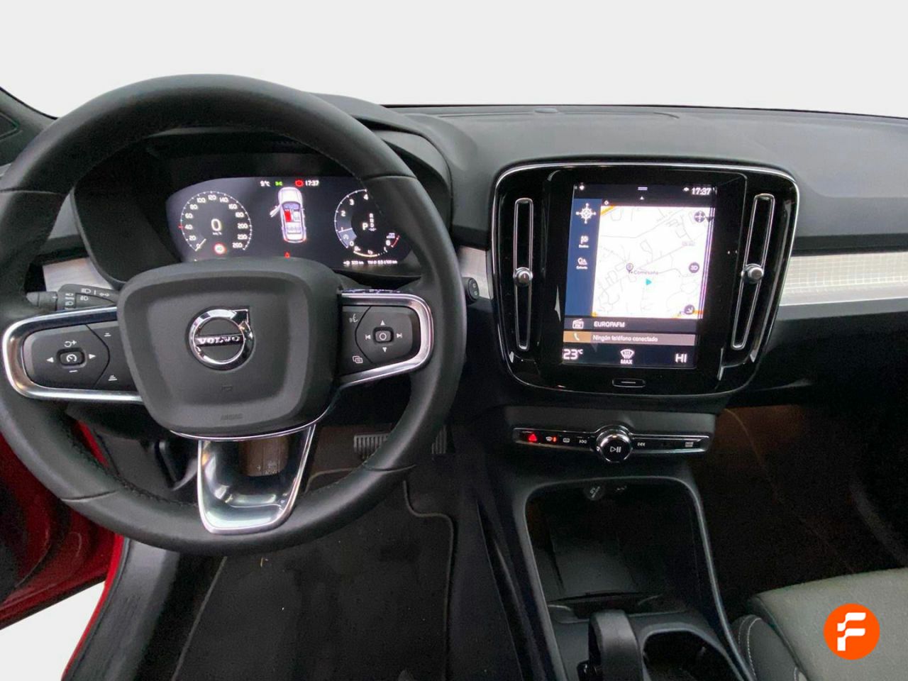 Foto Volvo XC40 12